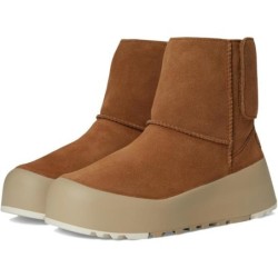 Bottes UGG Classic Streetscape Ambiance Décontractée Détente